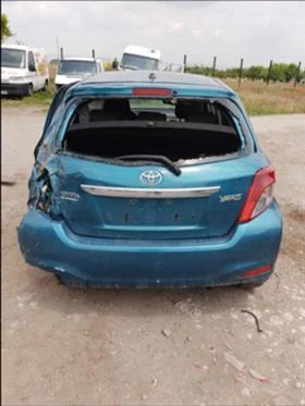 Toyota Yaris 1.0i, снимка 4