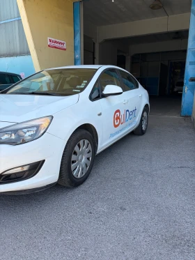 Opel Astra, снимка 2