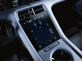 Porsche Taycan GTS CARBON PANORAMA HEAD-UP BOSE 360-CAM | Auto.bg — изображение 9