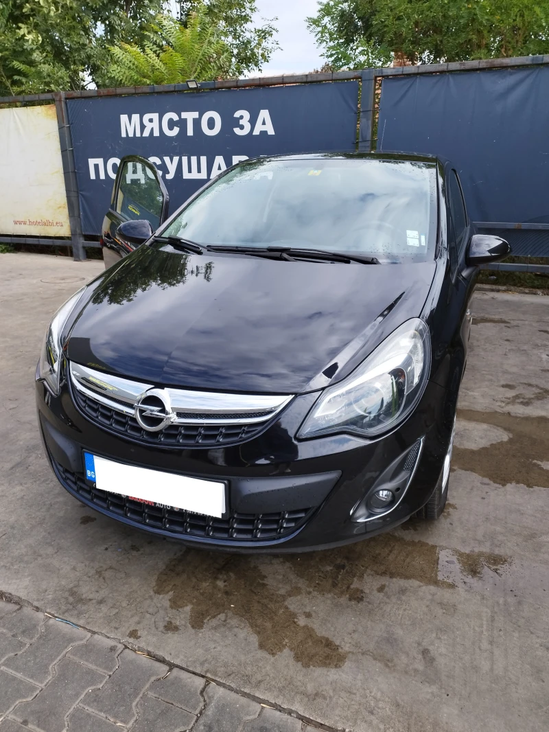 Opel Corsa Color Edition, снимка 2 - Автомобили и джипове - 48080583