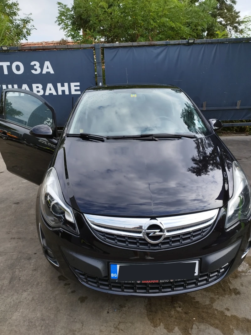 Opel Corsa Color Edition, снимка 1 - Автомобили и джипове - 48080583