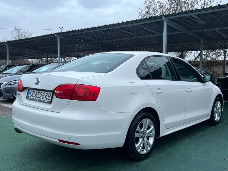 VW Jetta 2.0 БЕНЗИН/ГАЗ, снимка 5 - Автомобили и джипове - 48235919