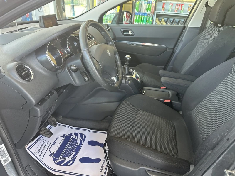 Peugeot 5008 1.6ehdi PANORAMA, снимка 7 - Автомобили и джипове - 49583799