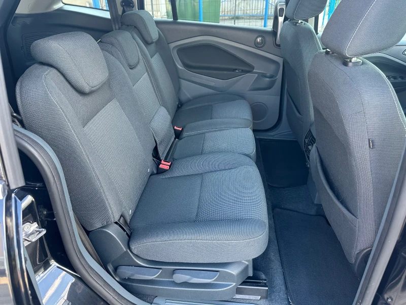 Ford Grand C-Max, снимка 13 - Автомобили и джипове - 51436338