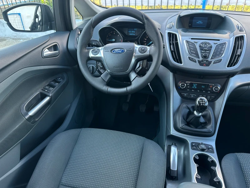 Ford Grand C-Max, снимка 8 - Автомобили и джипове - 51436338