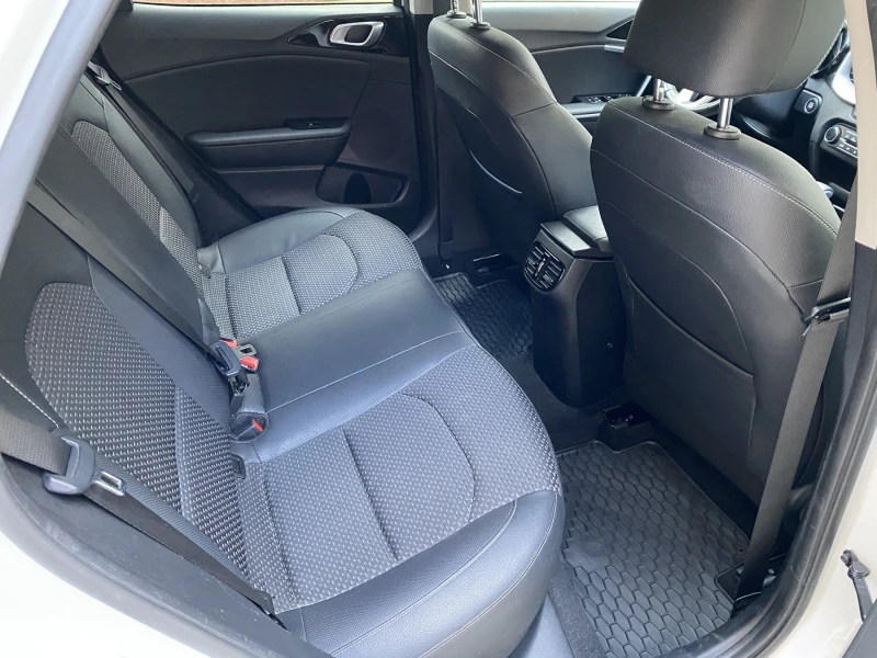 Kia XCeed 1.6 CRDI/ MHEV / Design / DCT7, снимка 13 - Автомобили и джипове - 53047065
