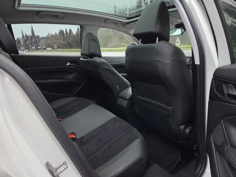 Peugeot 308 1, 6 i 156 hp, снимка 14 - Автомобили и джипове - 53089717