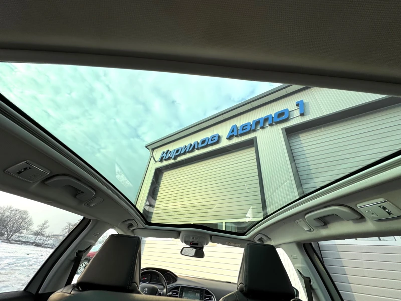 Peugeot 308 2.0HDI АВТОМАТ ПАНОРАМА ПОДГРЕВ КОЖА ЛЕД ФАРОВЕ, снимка 9 - Автомобили и джипове - 53358896