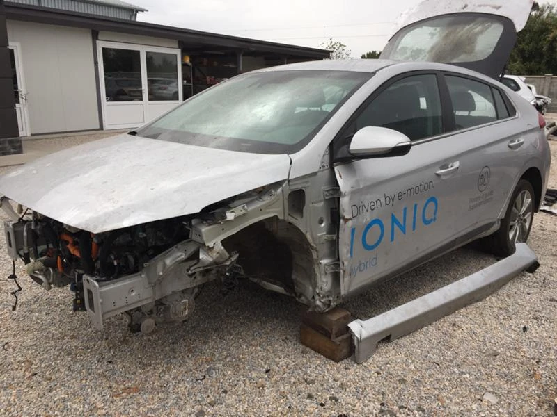 Hyundai Ioniq Hibrid, снимка 5 - Автомобили и джипове - 27606448