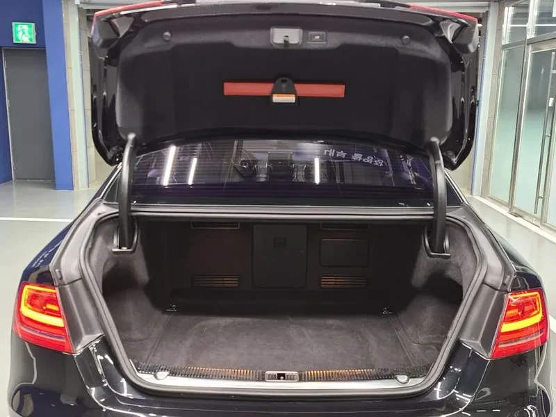Audi A8 3.0 TDI Quattro, снимка 7 - Автомобили и джипове - 54564933