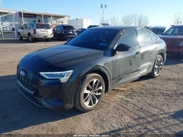 Audi E-Tron * SPORTBACK * PREMIUM PLUS * QUATTRO* , снимка 6 - Автомобили и джипове - 54852555