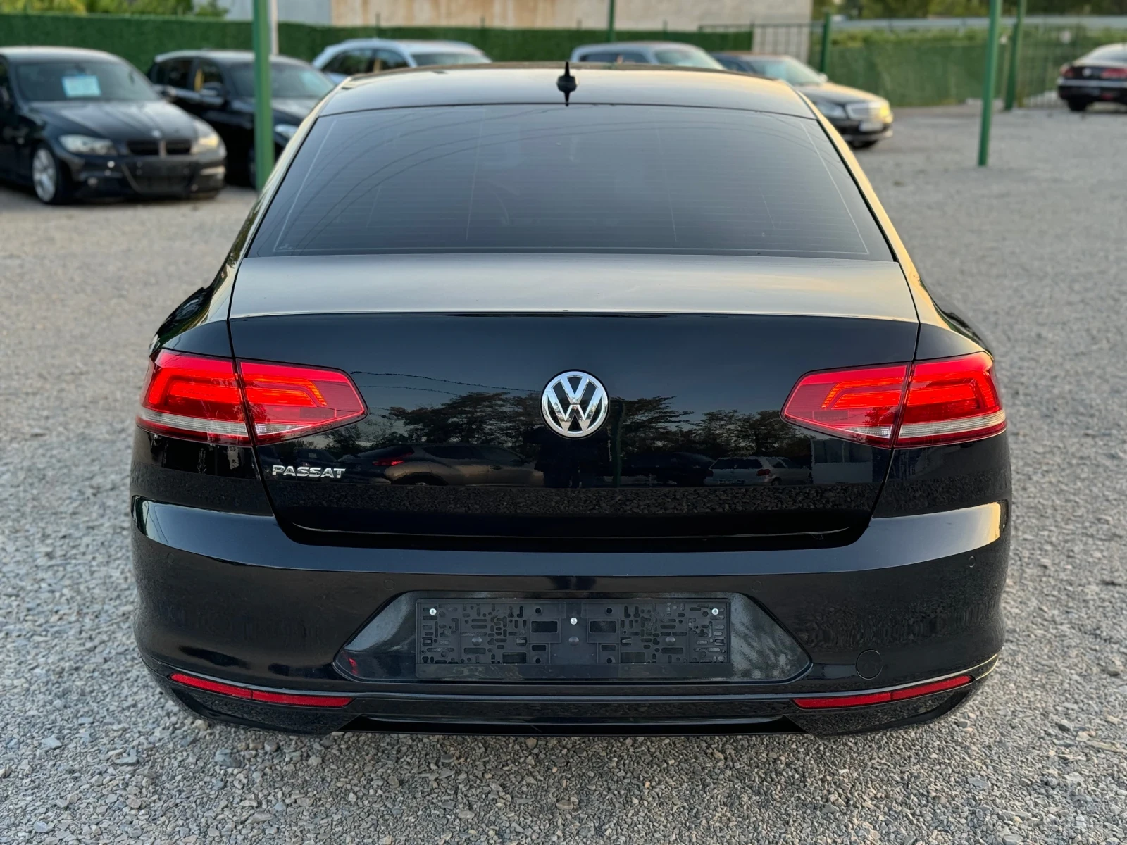 VW Passat 2.0TDI 150 кс /Автомат/ Седан/ Кожа/ - изображение 4