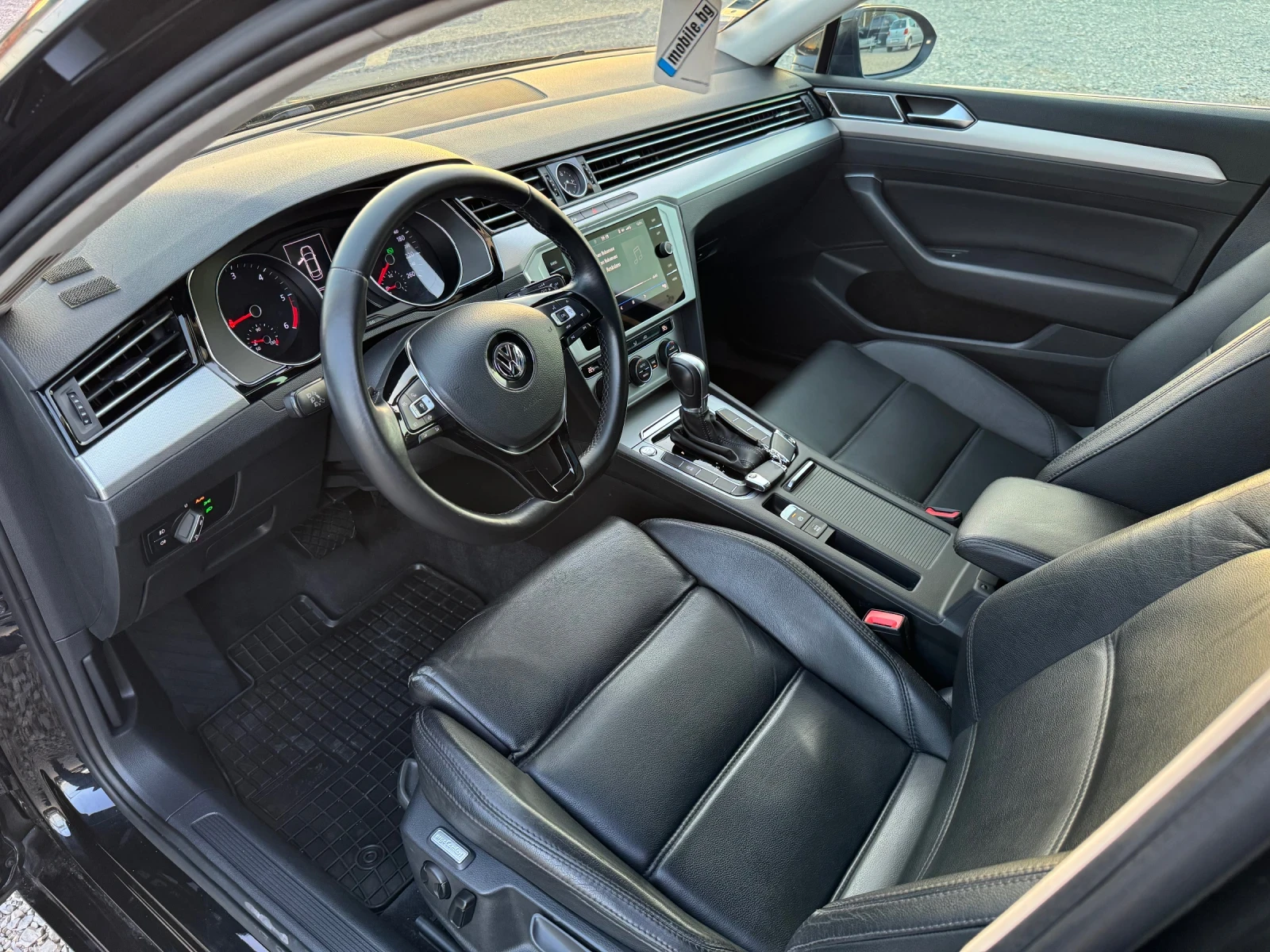 VW Passat 2.0TDI 150 кс /Автомат/ Седан/ Кожа/ - изображение 9