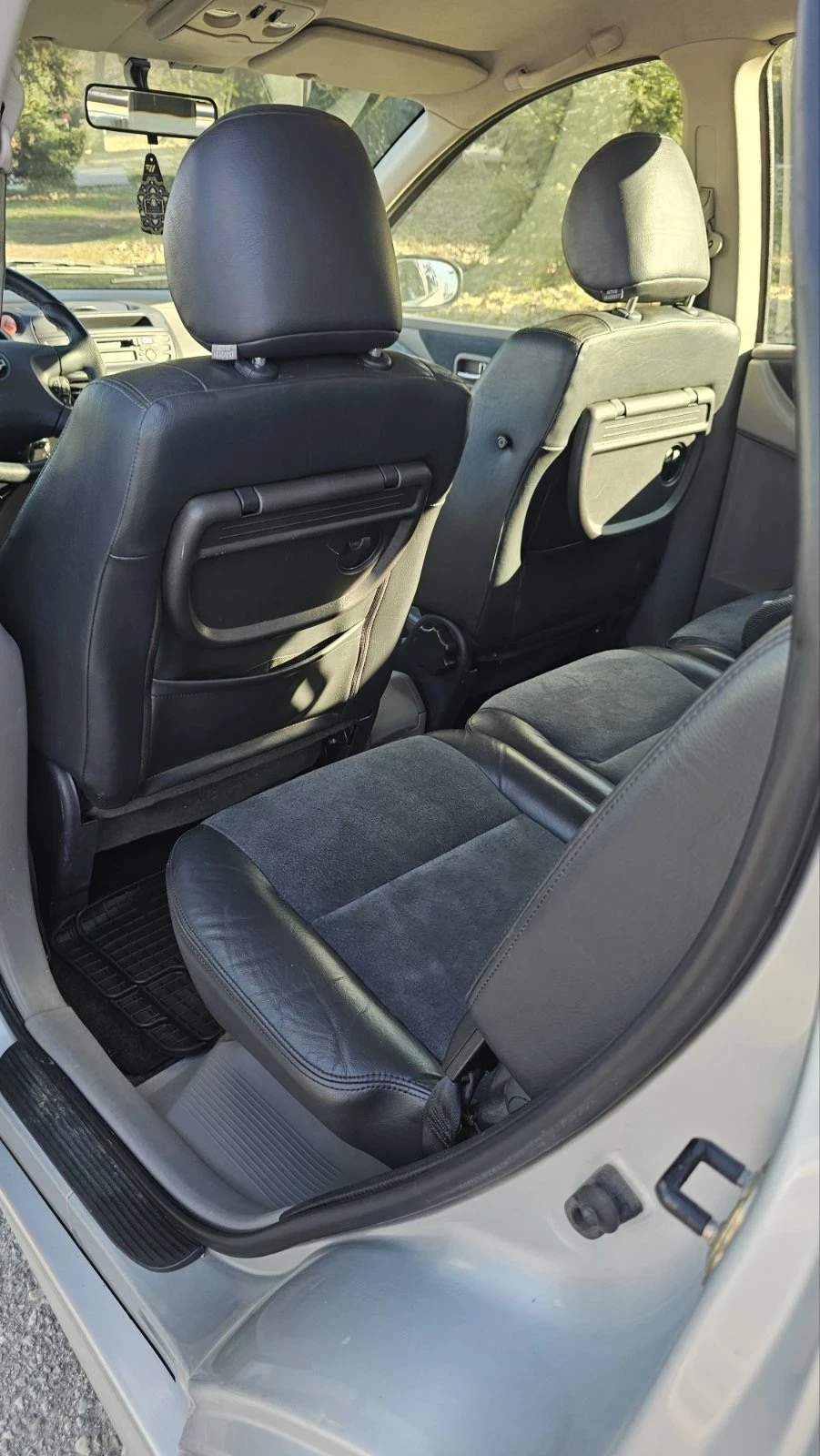 Nissan Almera tino  - изображение 8