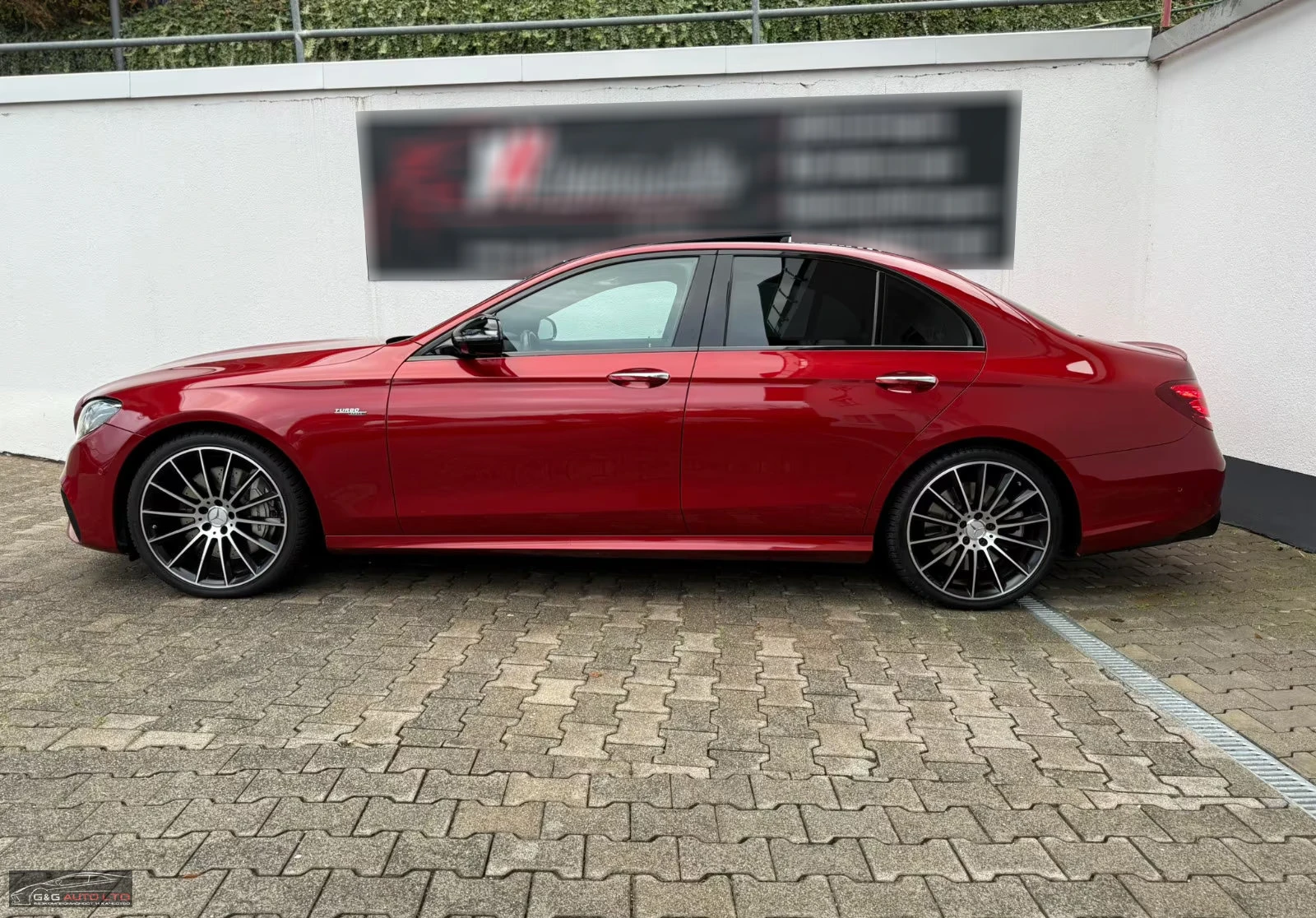 Mercedes-Benz E 53 AMG 4MATIC/425HP/PANO/HUD/360/BURM/MЕMO/NAVI/AMBI/703v - изображение 3