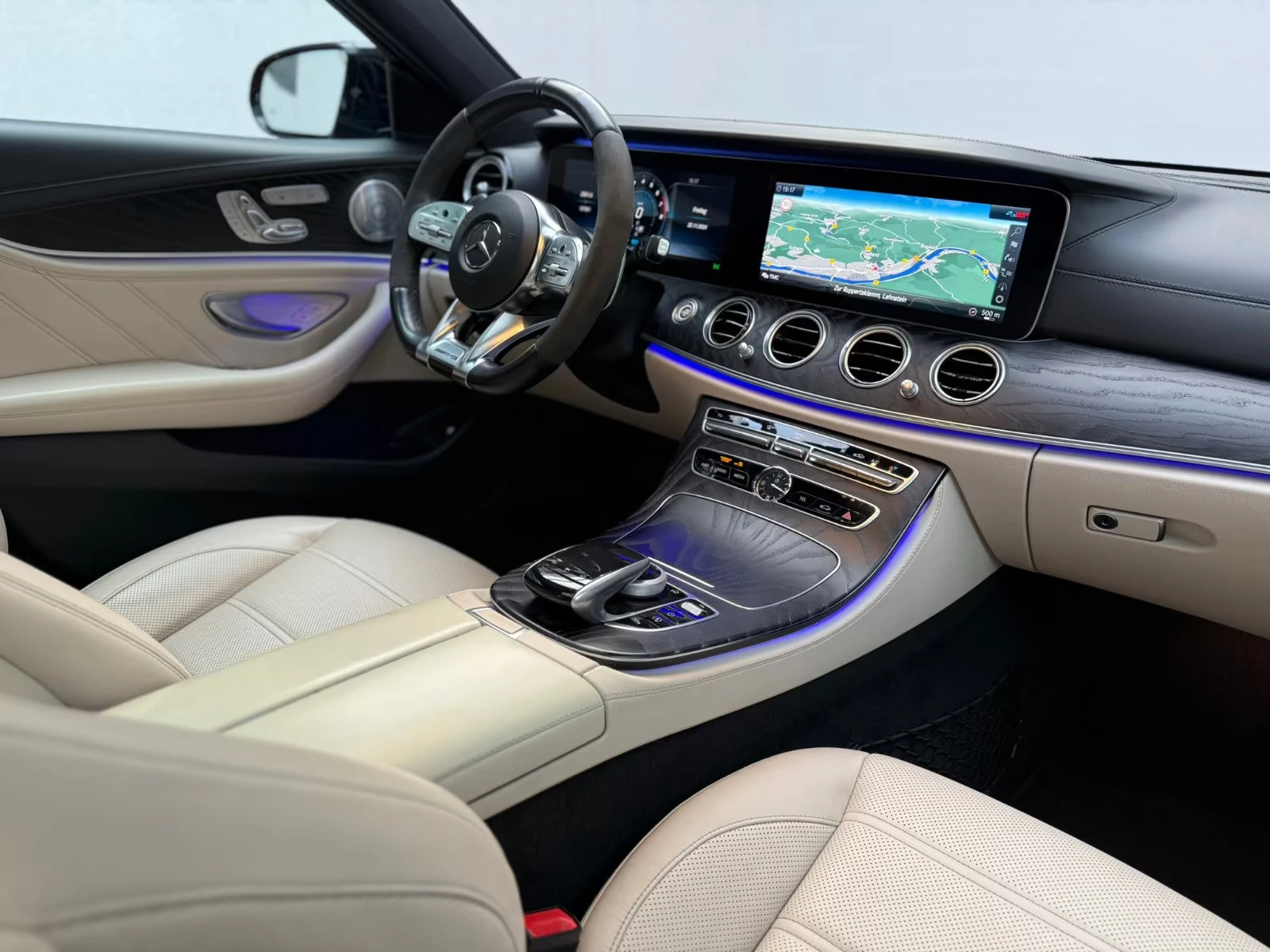 Mercedes-Benz E 53 AMG 4MATIC/425HP/PANO/HUD/360/BURM/MЕMO/NAVI/AMBI/703v - изображение 10