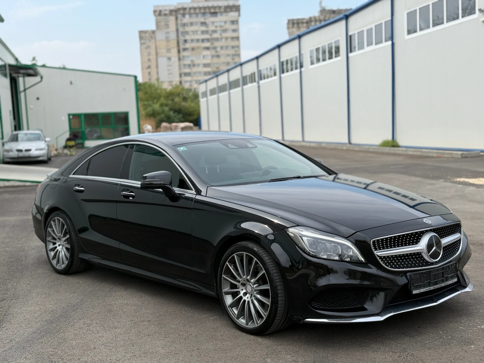 Mercedes-Benz CLS 350 * AMG* ОБДУХВАНЕ* ДИСТРОНИК* Full max* ТОП ЦЕНА*  - изображение 2