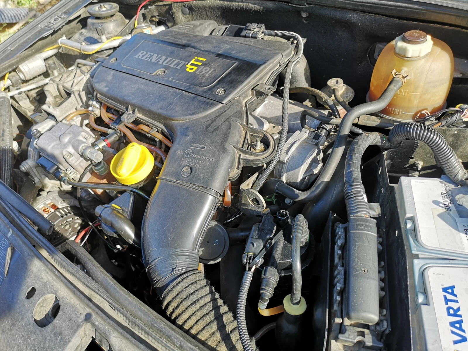 Renault Clio  - изображение 10