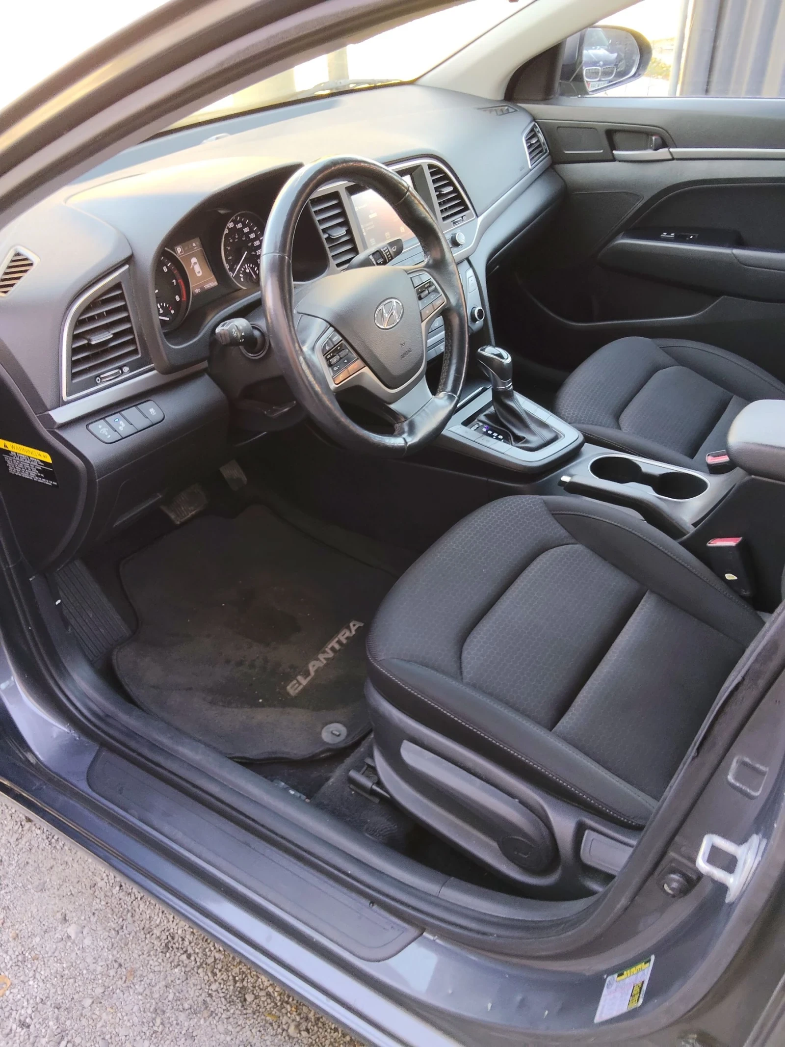 Hyundai Elantra 2.0  150к.с | Mobile.bg — изображение 4