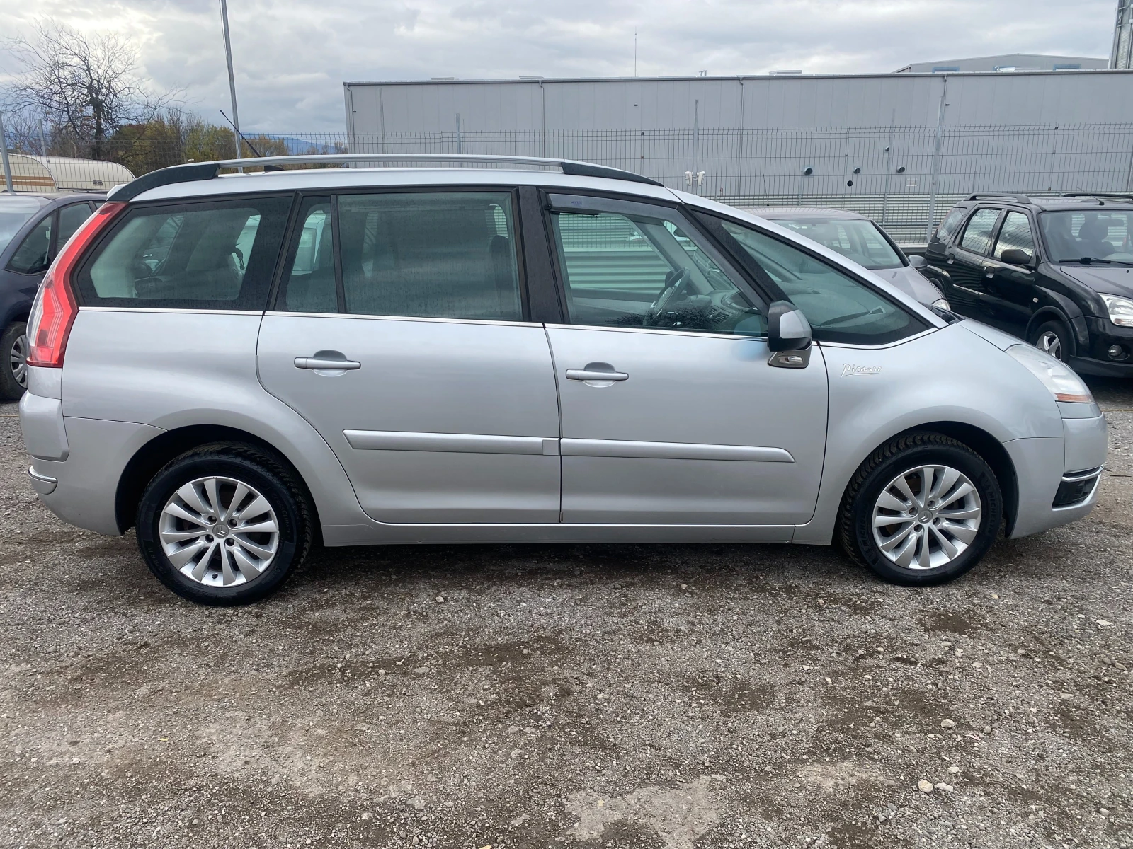 Citroen Grand C4 Picasso 1.6HDI 6+ 1 Перфектен - изображение 2