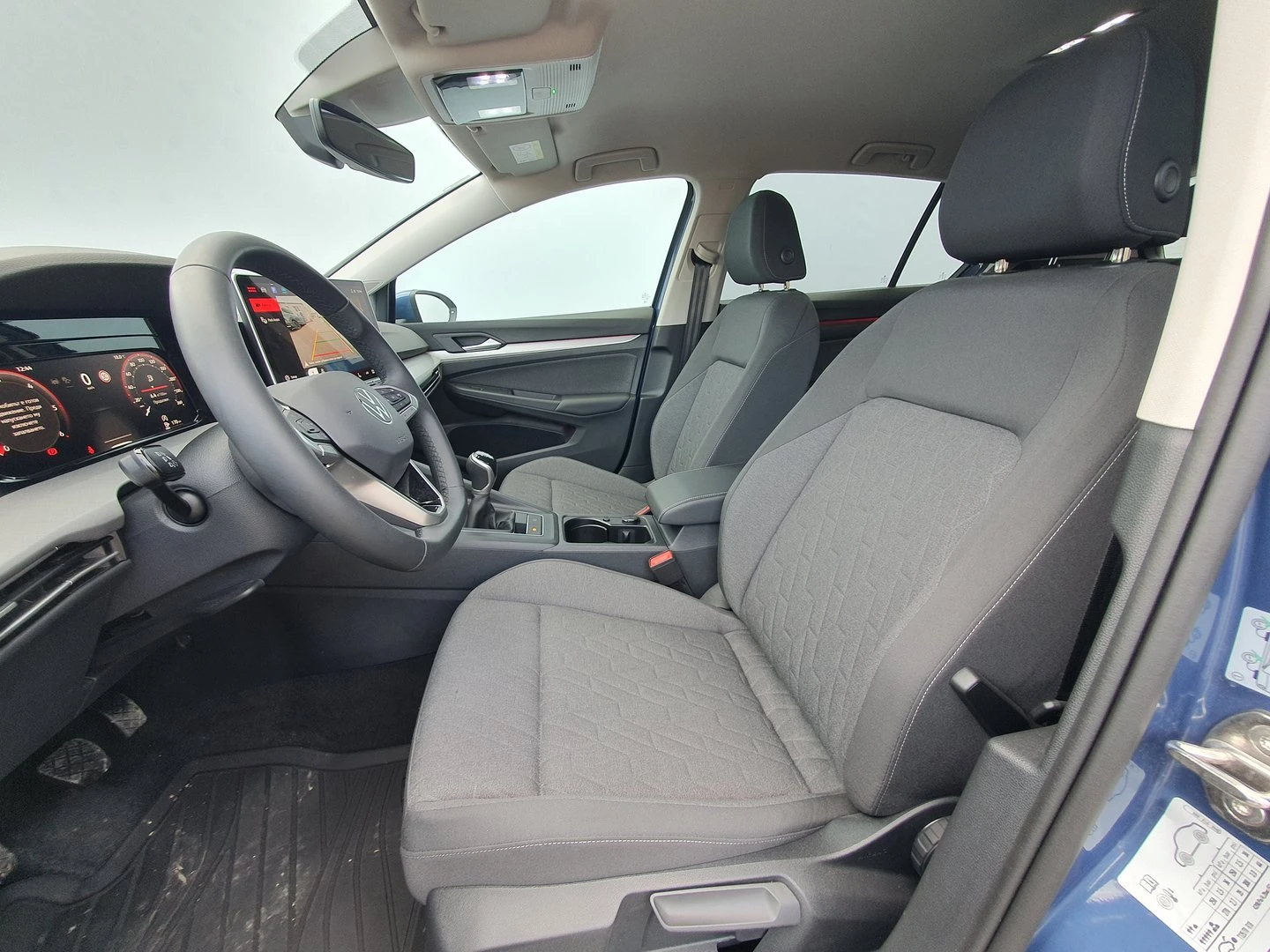 VW Golf 8 Life 2.0 TDI SCR | Mobile.bg   4