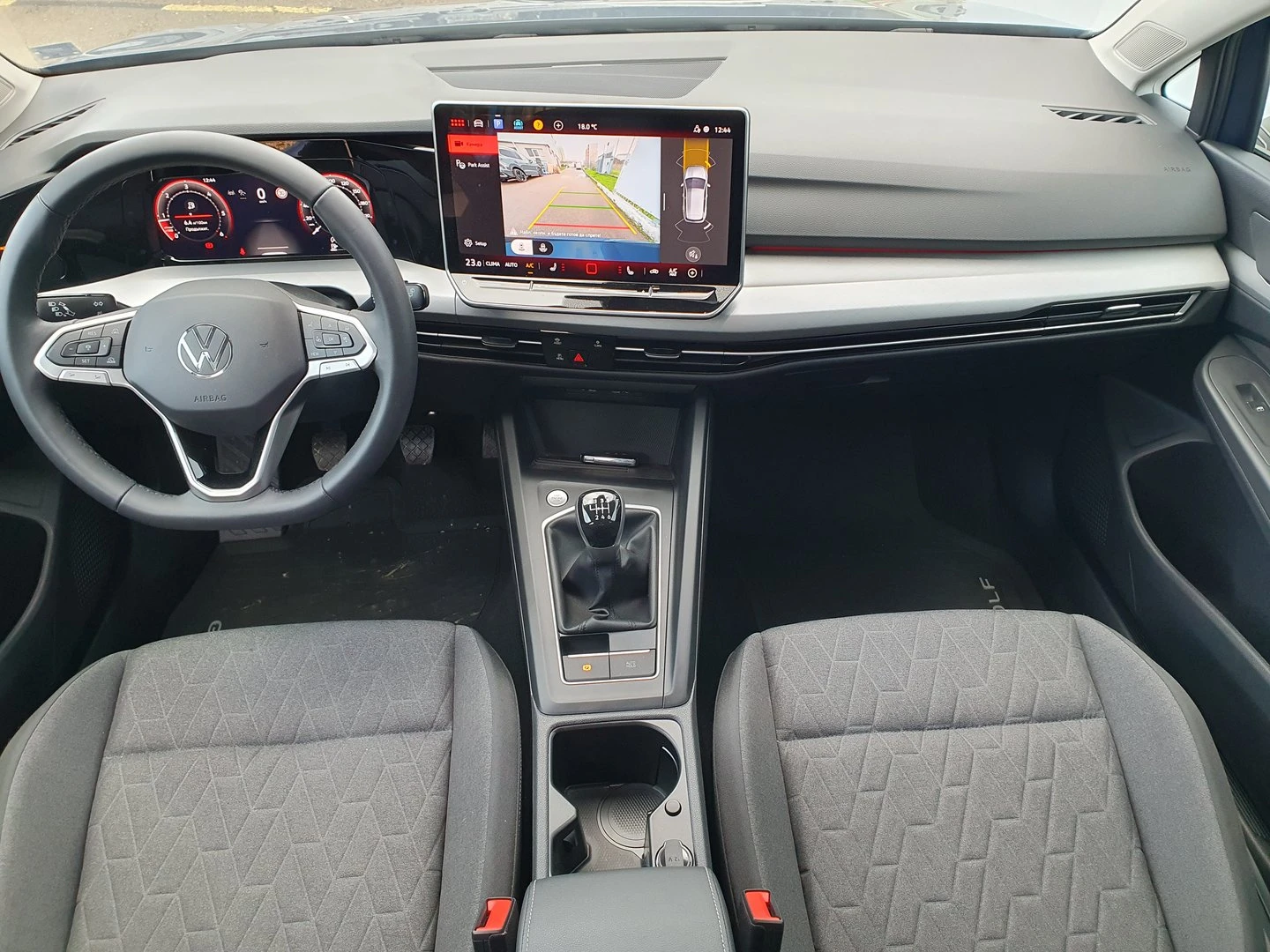 VW Golf 8 Life 2.0 TDI SCR | Mobile.bg   6