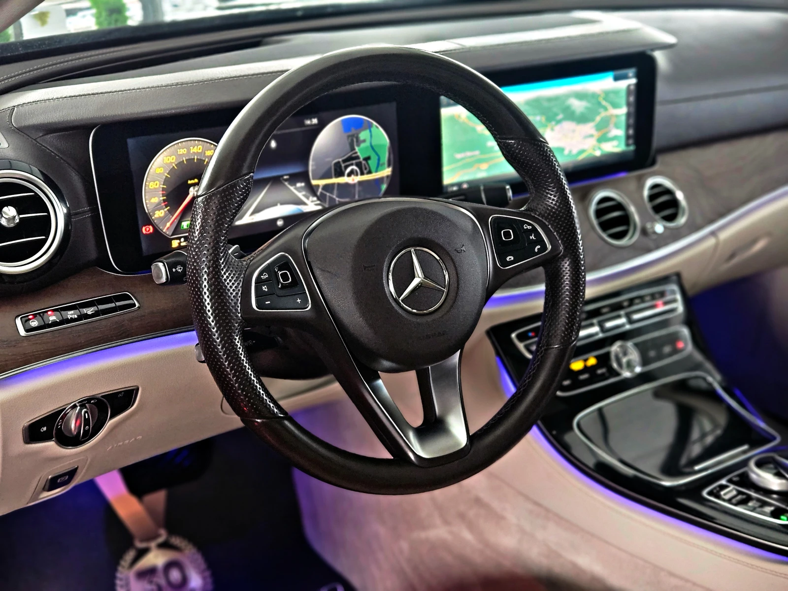 Mercedes-Benz E 350 AMG/DIGITAL/DISTR/HUD/360CAMERA/ПОДГРЕВ/МАСАЖ/LIZI - изображение 10