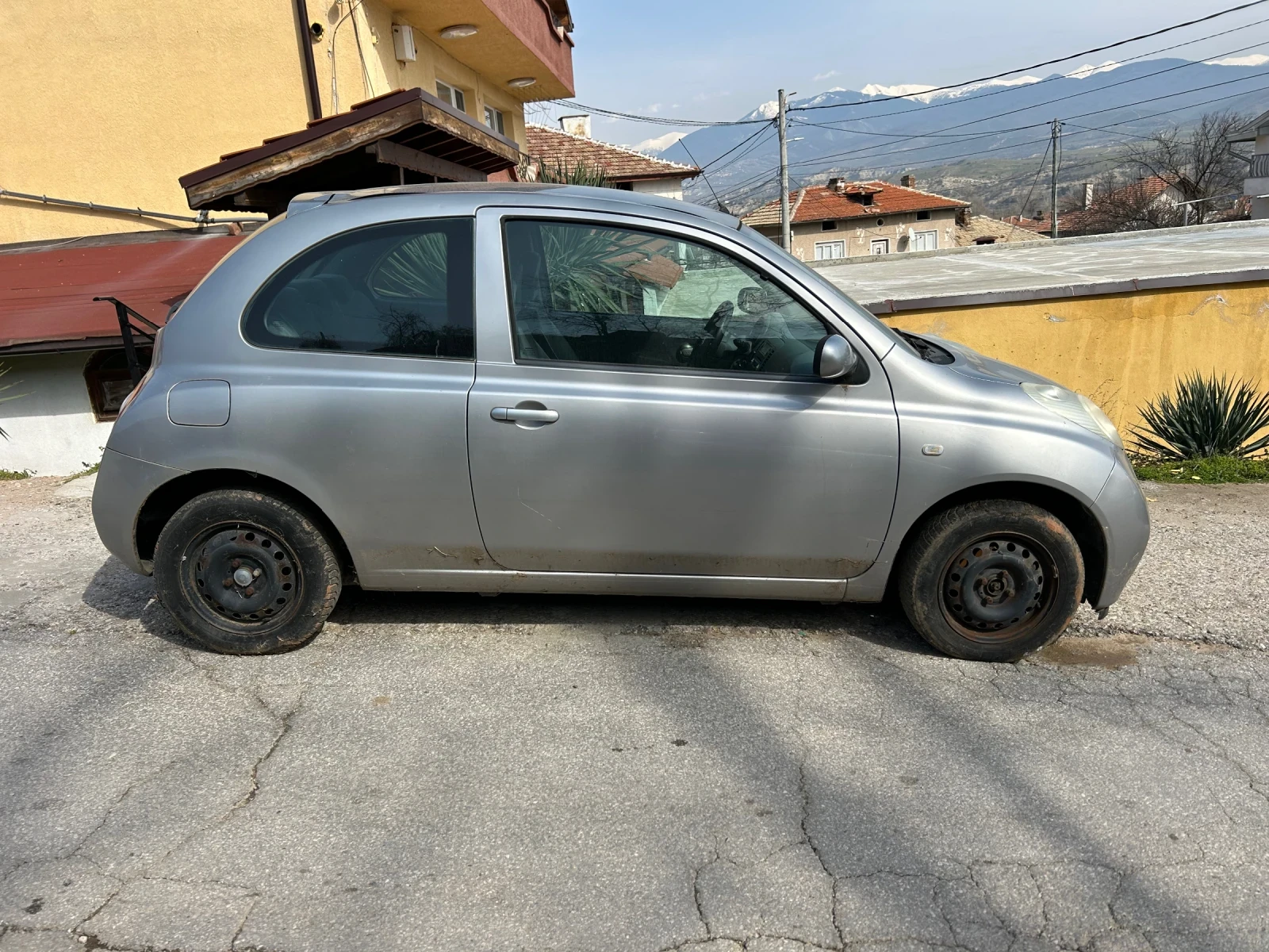 Nissan Micra 1.3 БЕНЗИН, снимка 3 - Автомобили и джипове - 53728033
