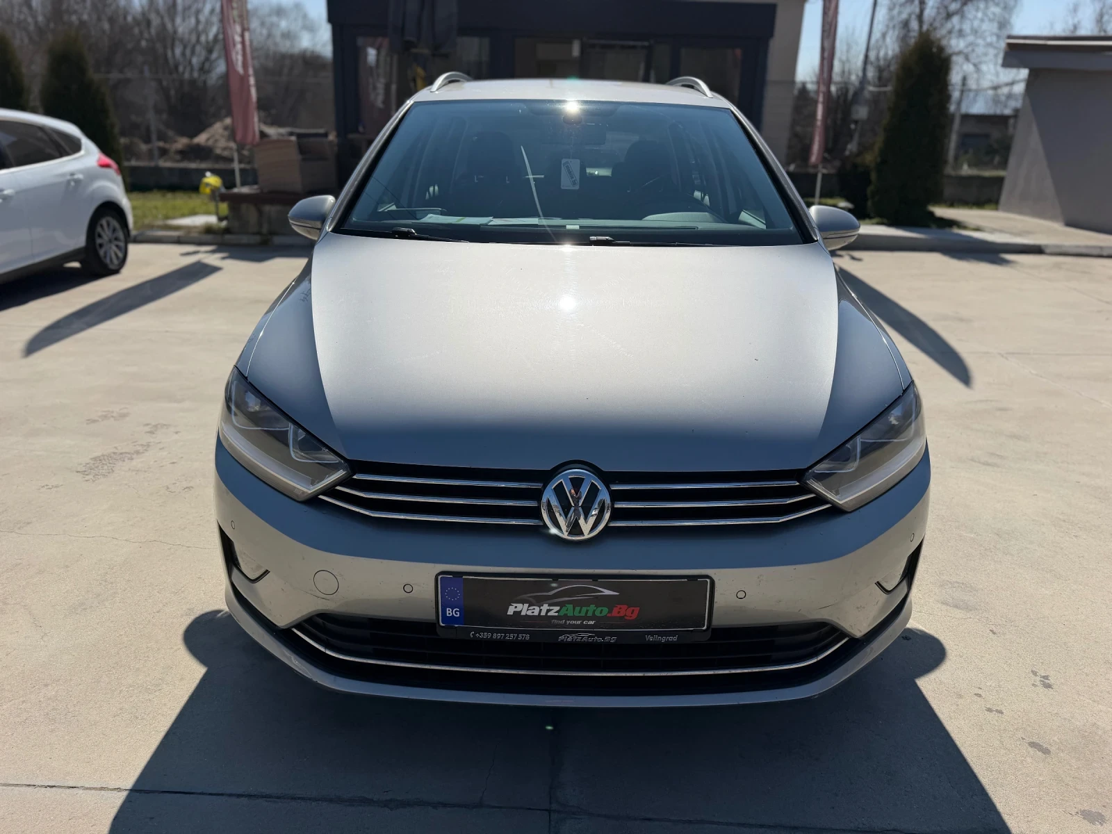 VW Sportsvan 1.6TDi/110hp/Navi/Palen Serviz VW/, снимка 2 - Автомобили и джипове - 53744907