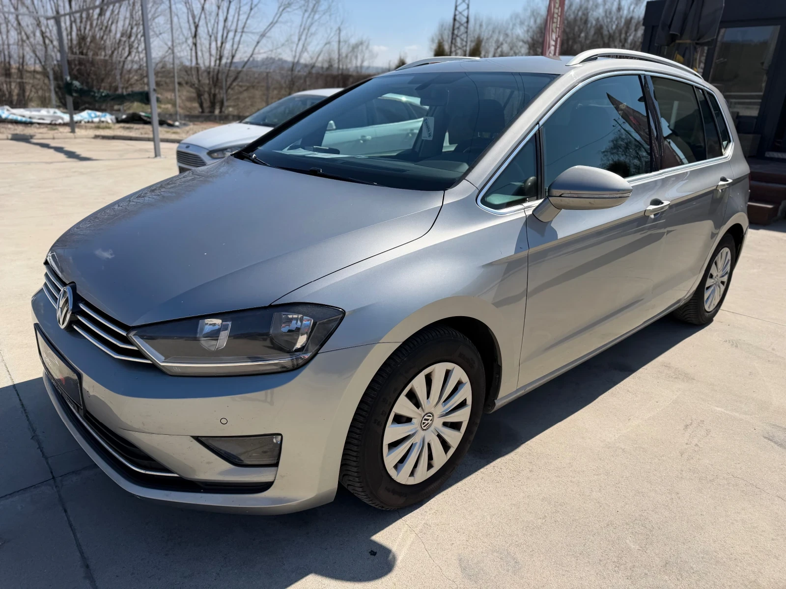 VW Sportsvan 1.6TDi/110hp/Navi/Palen Serviz VW/