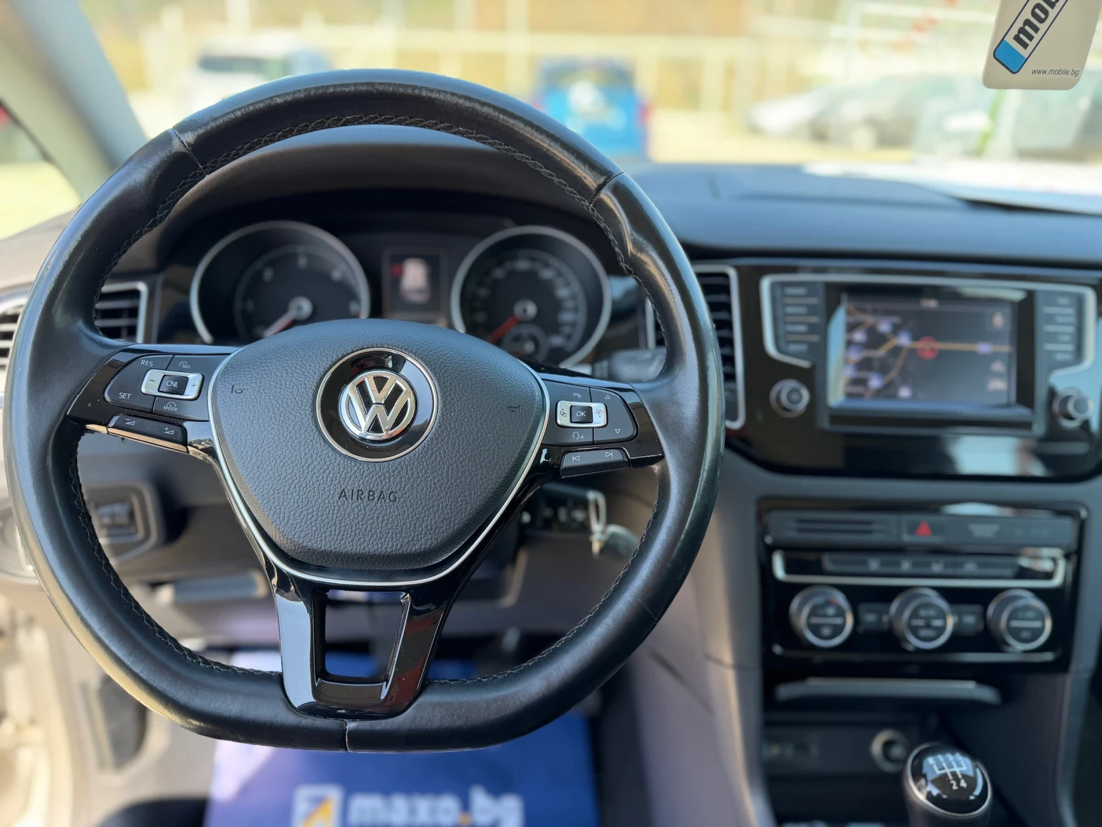 VW Sportsvan 1.6TDi/110hp/Navi/Palen Serviz VW/, снимка 12 - Автомобили и джипове - 53744907