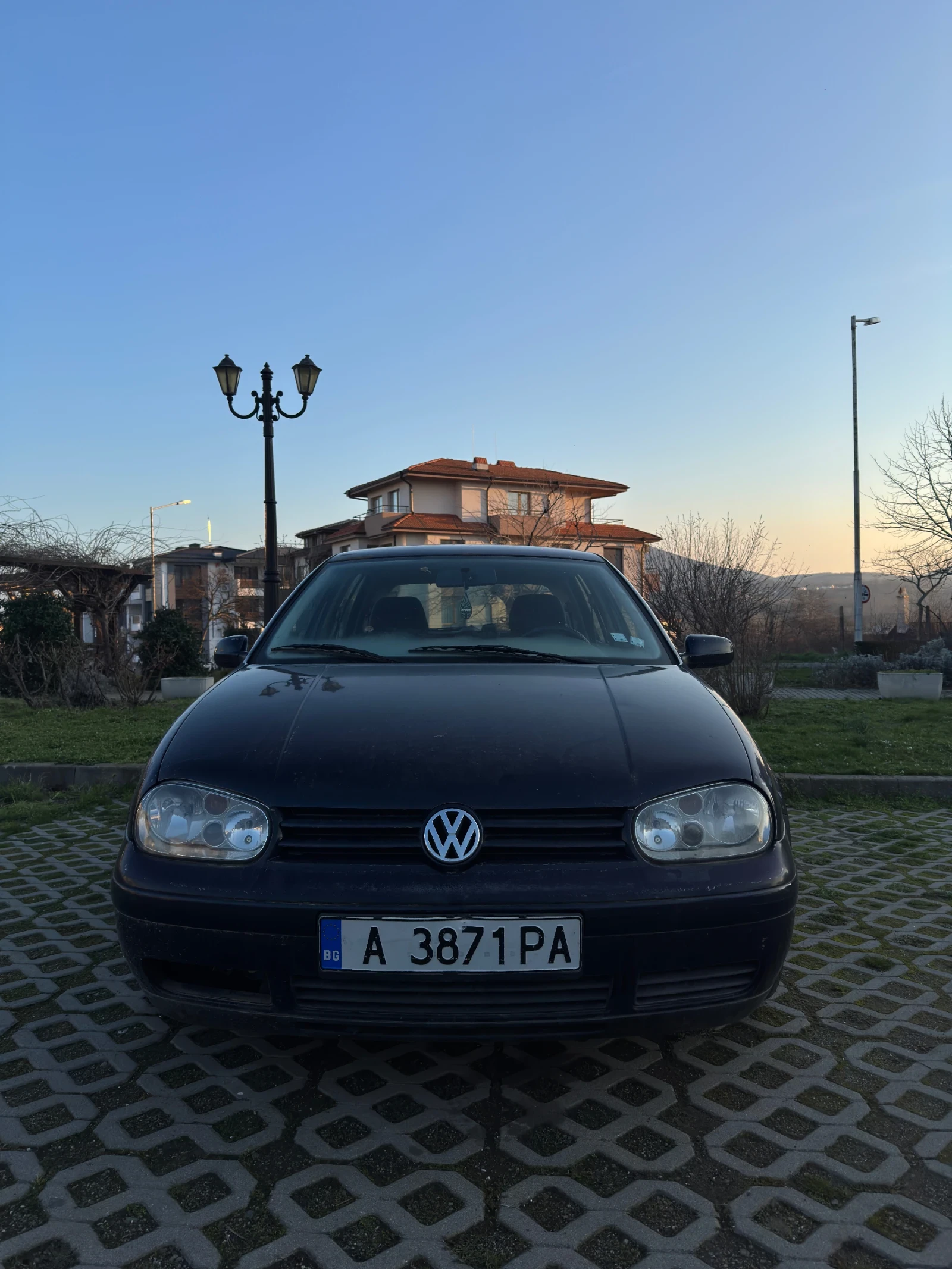 VW Golf