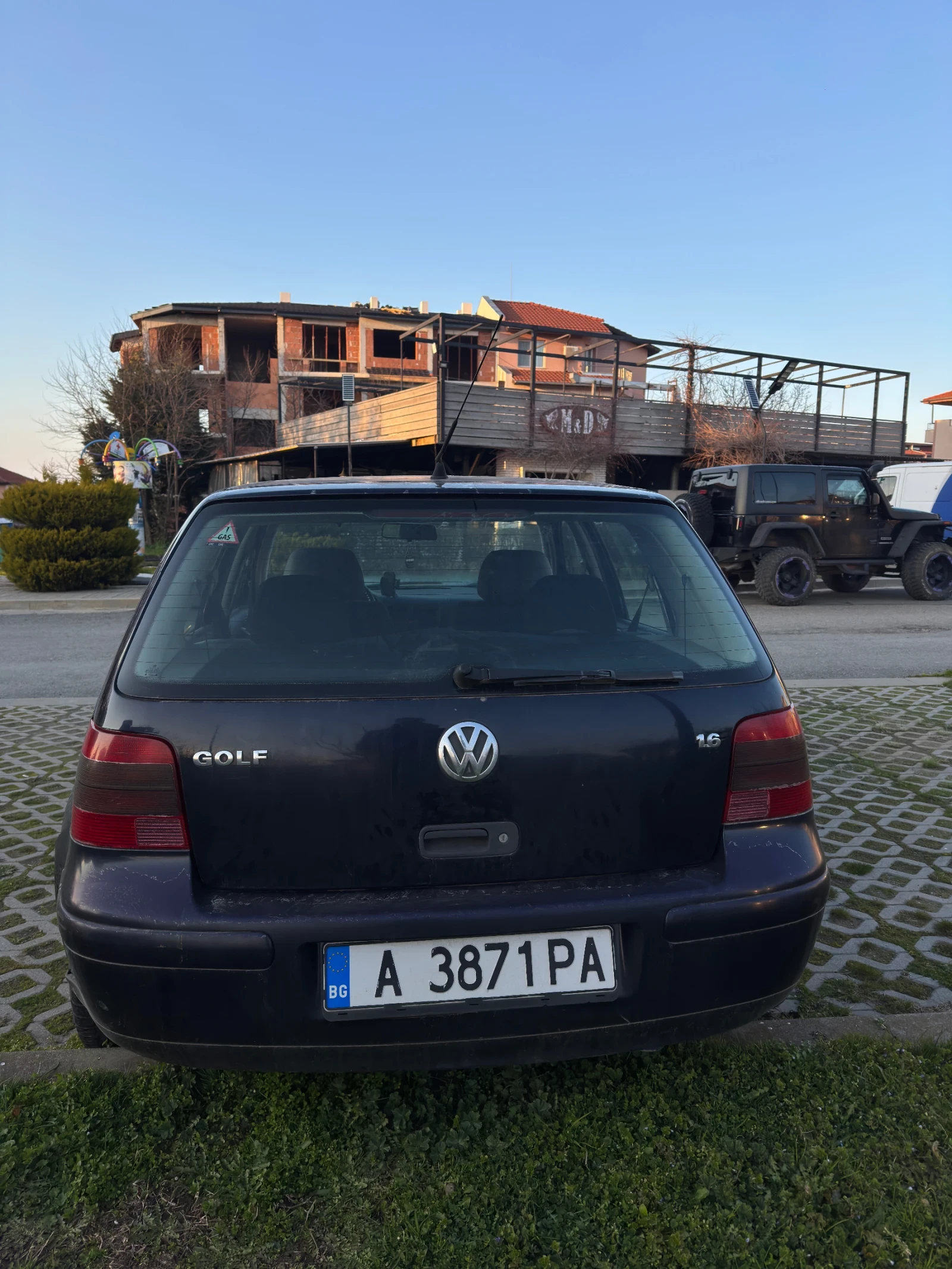 VW Golf, снимка 3 - Автомобили и джипове - 53800765