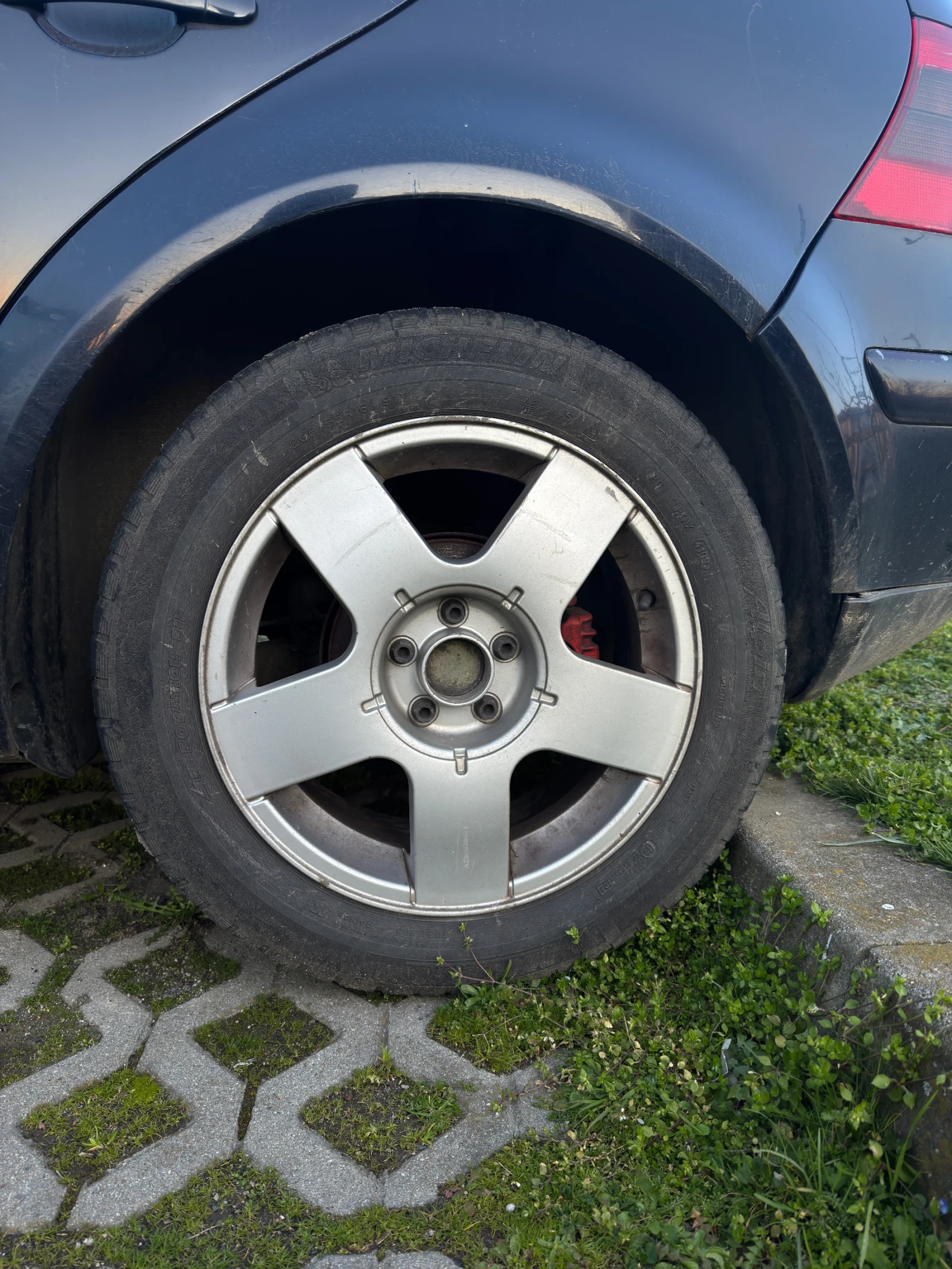 VW Golf, снимка 7 - Автомобили и джипове - 53800765