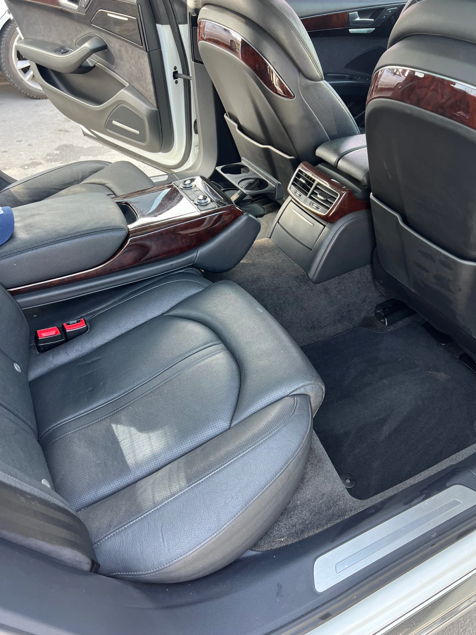 Audi A8 3.0Т, снимка 15 - Автомобили и джипове - 53826354