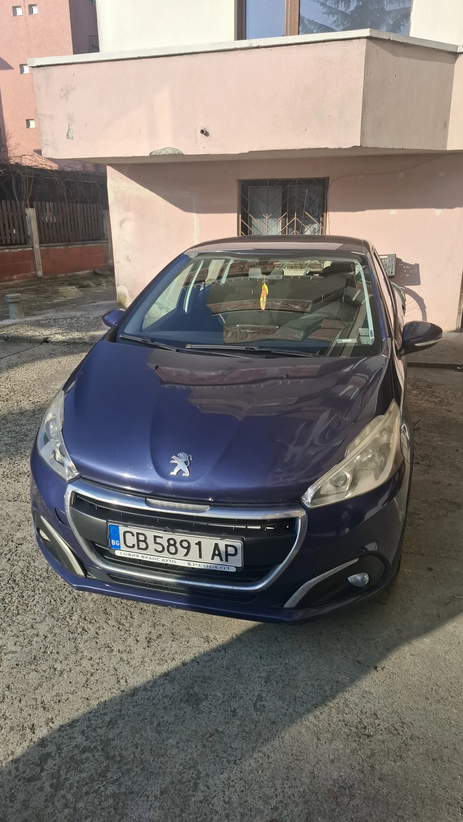 Peugeot 208