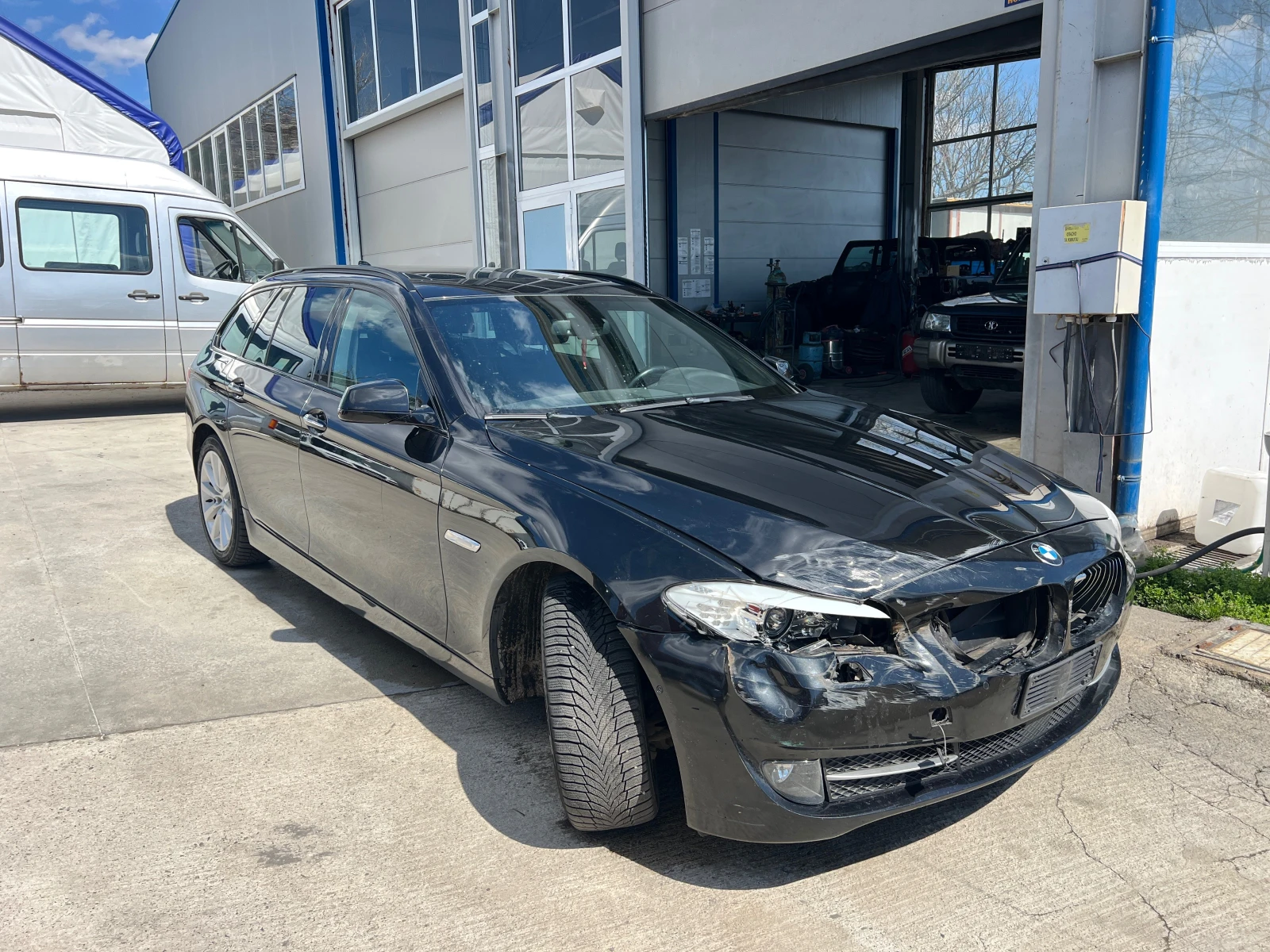 BMW 530 3.0/258, снимка 3 - Автомобили и джипове - 54124651