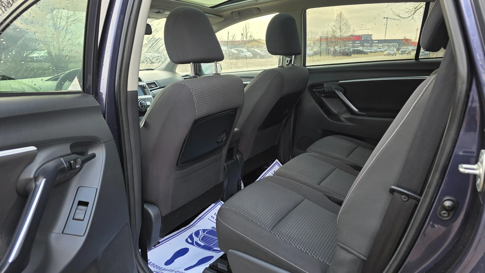 Toyota Verso УНИКАТ/FACE LIFT, снимка 7 - Автомобили и джипове - 54140100