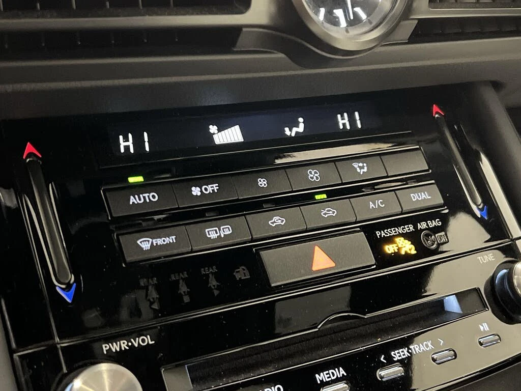 Lexus IS | Mobile.bg � ����������� 12