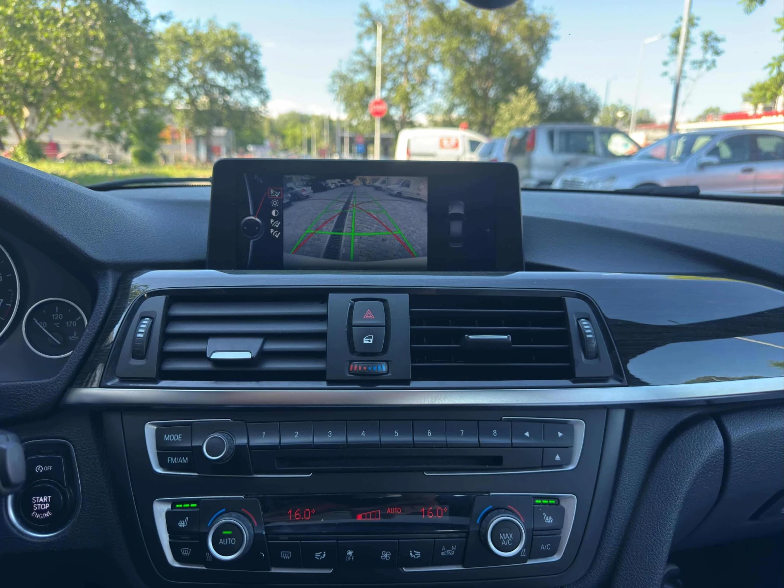 BMW 328 i* M3 Optic* Подгрев* Harman/Kardon* Лизинг, снимка 12 - Автомобили и джипове - 54220140