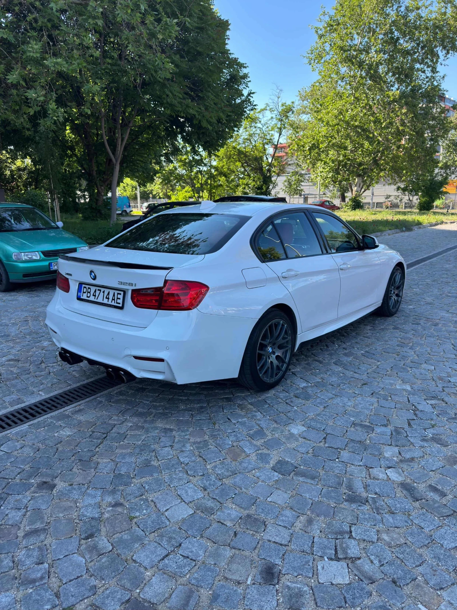 BMW 328 i* M3 Optic* Подгрев* Harman/Kardon* Лизинг, снимка 6 - Автомобили и джипове - 54220140