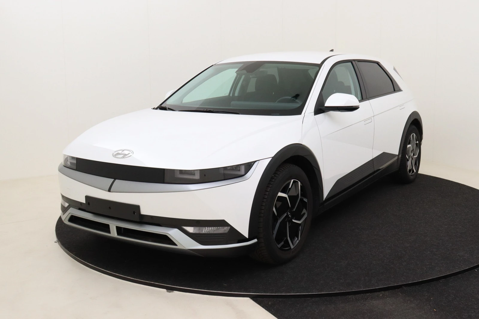 Hyundai Ioniq 5 60 kWh Core, снимка 3 - Автомобили и джипове - 54356348