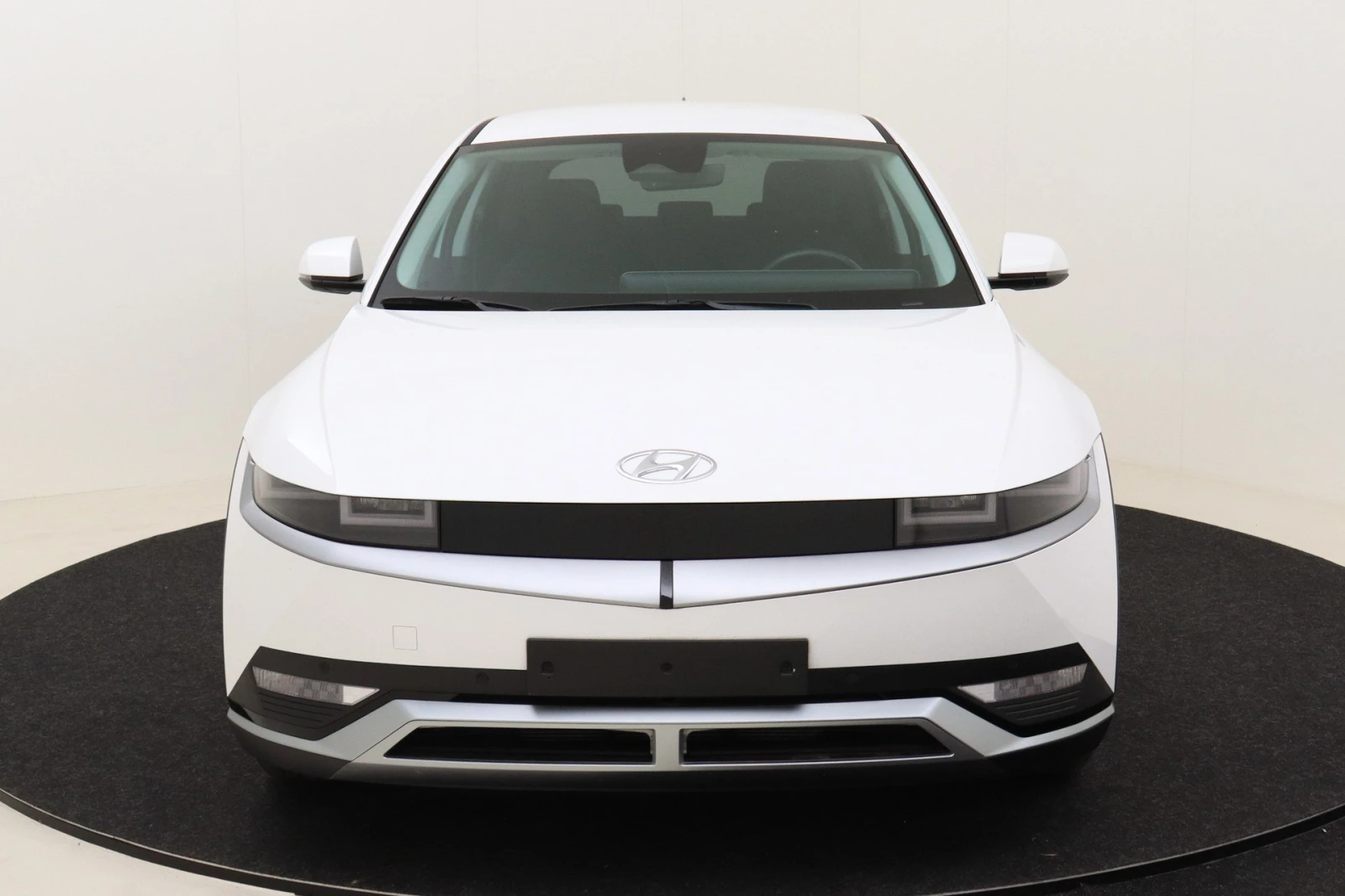 Hyundai Ioniq 5 60 kWh Core, снимка 5 - Автомобили и джипове - 54356348