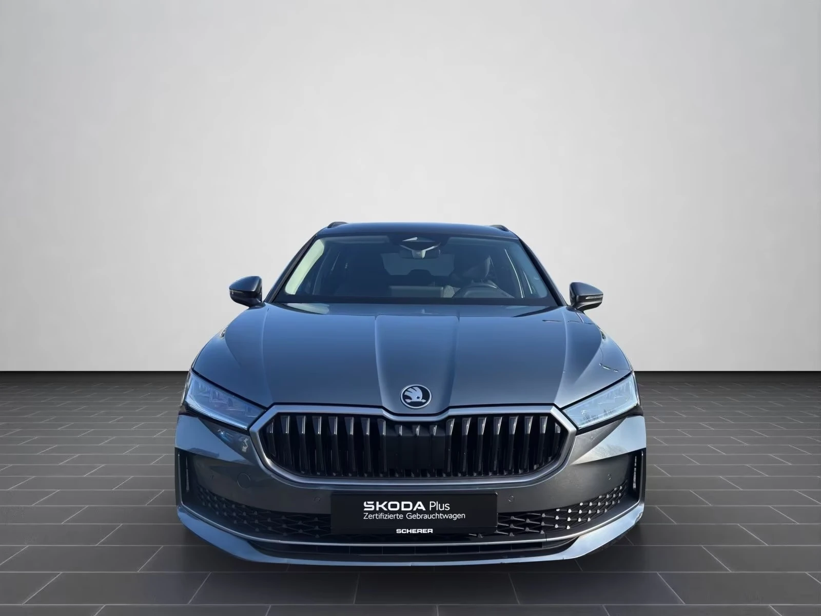 Skoda Superb 2.0 TDI / DCC / CAMERA / LED / MASSAGE / , снимка 2 - Автомобили и джипове - 54710104