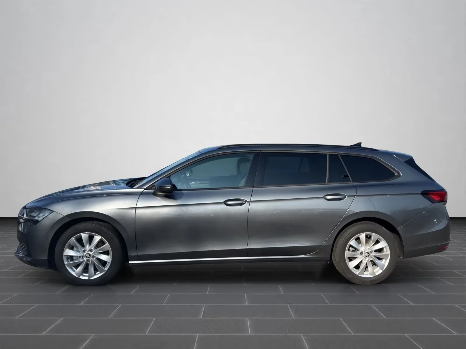 Skoda Superb 2.0 TDI / DCC / CAMERA / LED / MASSAGE / , снимка 3 - Автомобили и джипове - 54710104