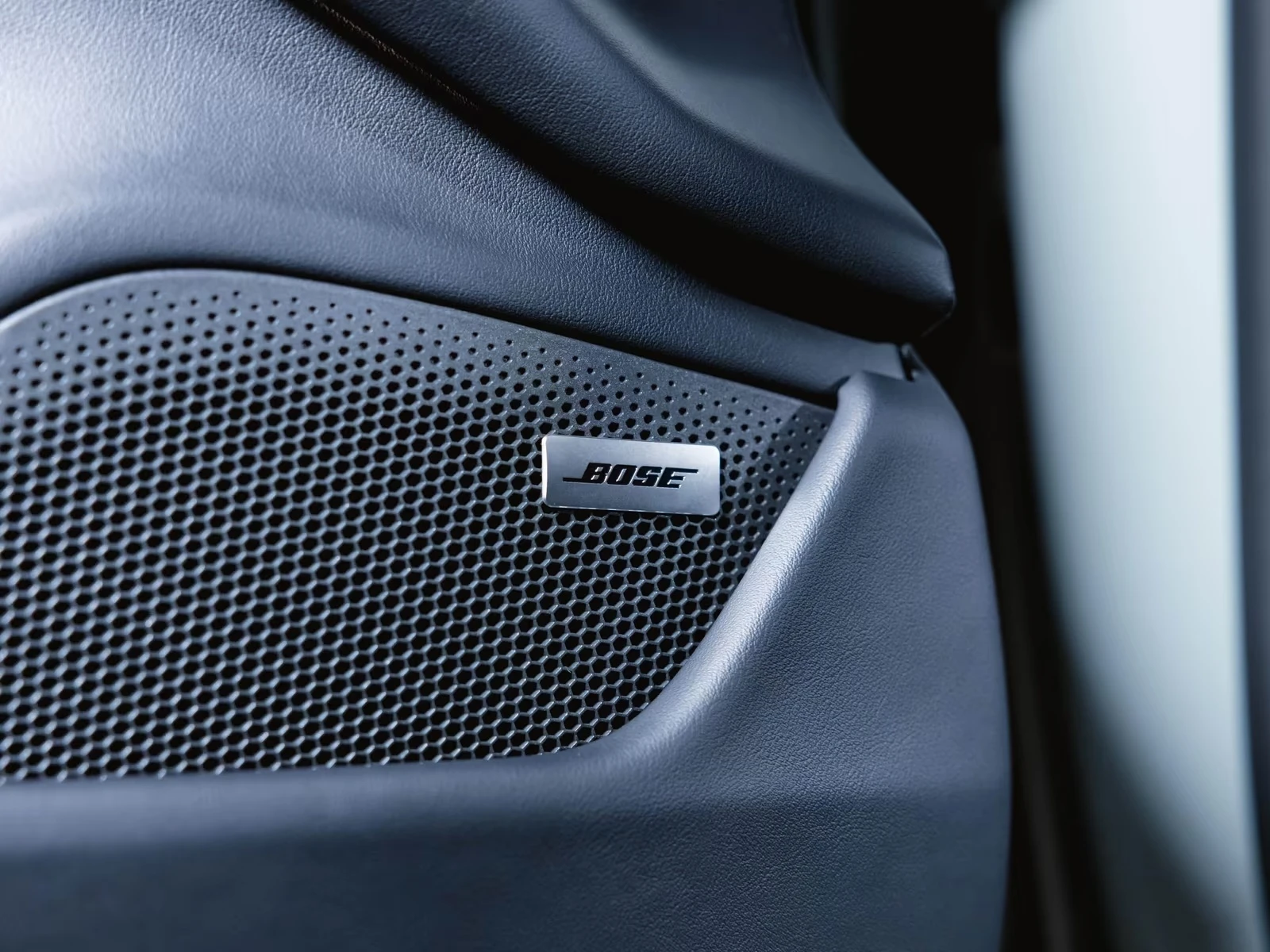 Porsche Taycan GTS CARBON PANORAMA HEAD-UP BOSE 360-CAM, снимка 15 - Автомобили и джипове - 55434994