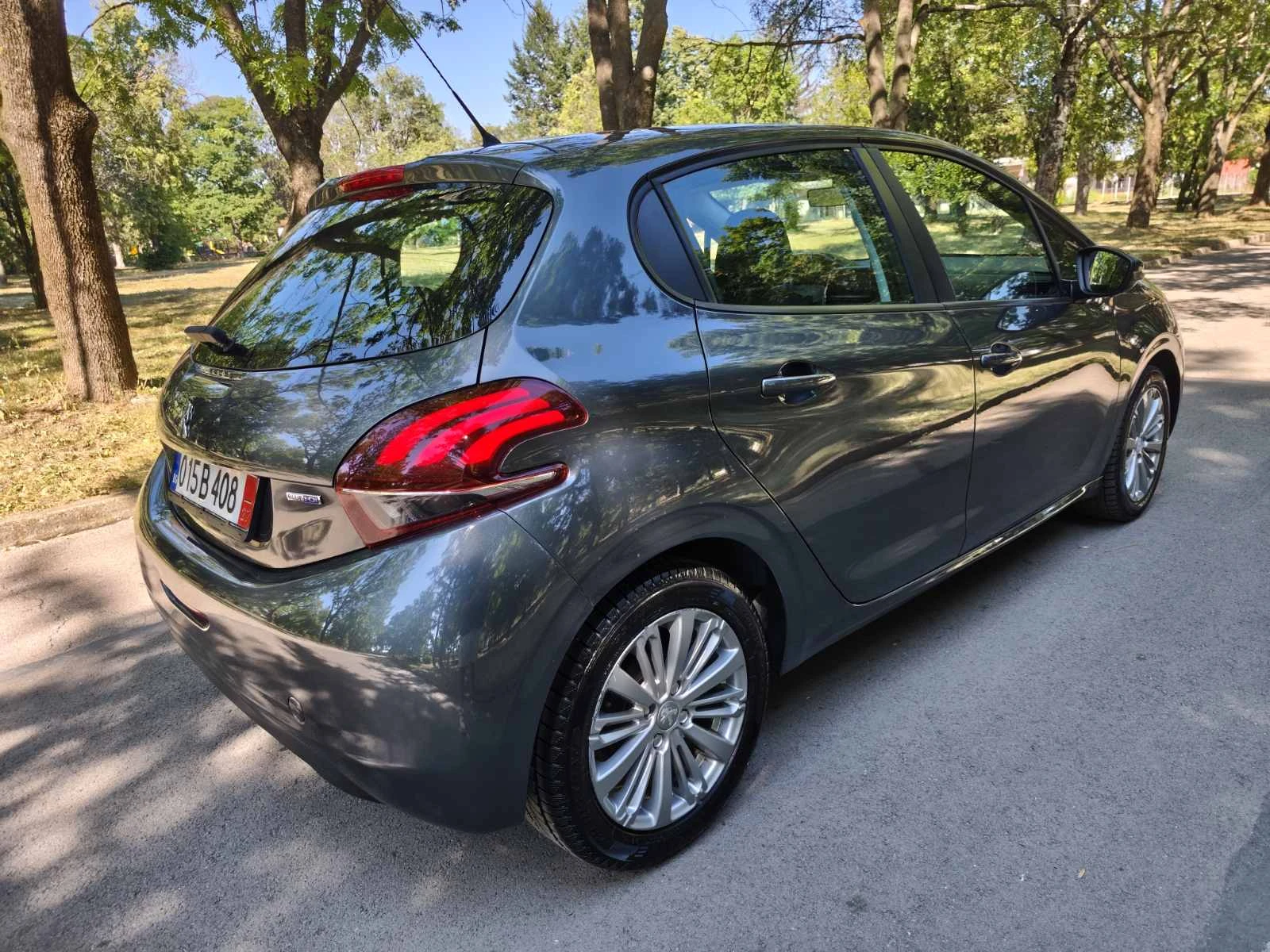Peugeot 208 2016г., 1.6 HDI, EURO 6, снимка 5 - Автомобили и джипове - 55503133