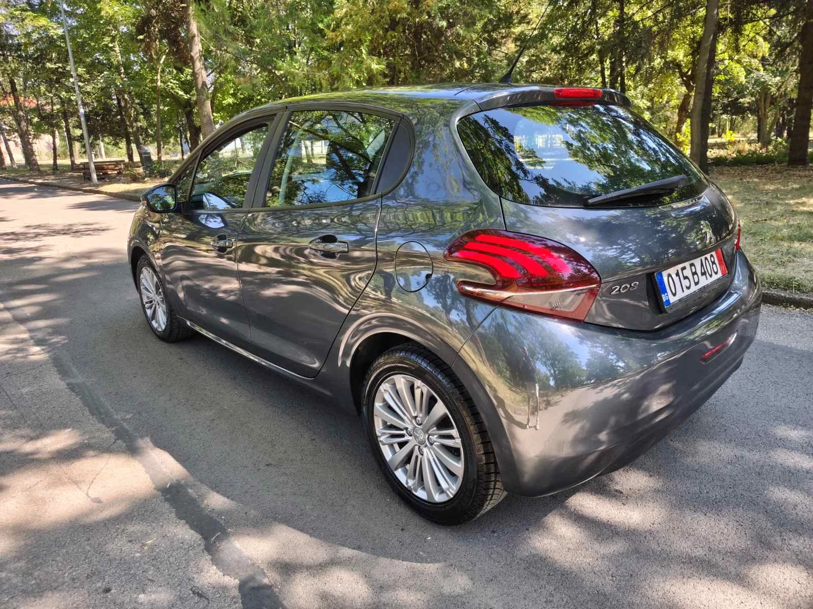 Peugeot 208 2016г., 1.6 HDI, EURO 6, снимка 7 - Автомобили и джипове - 55503133