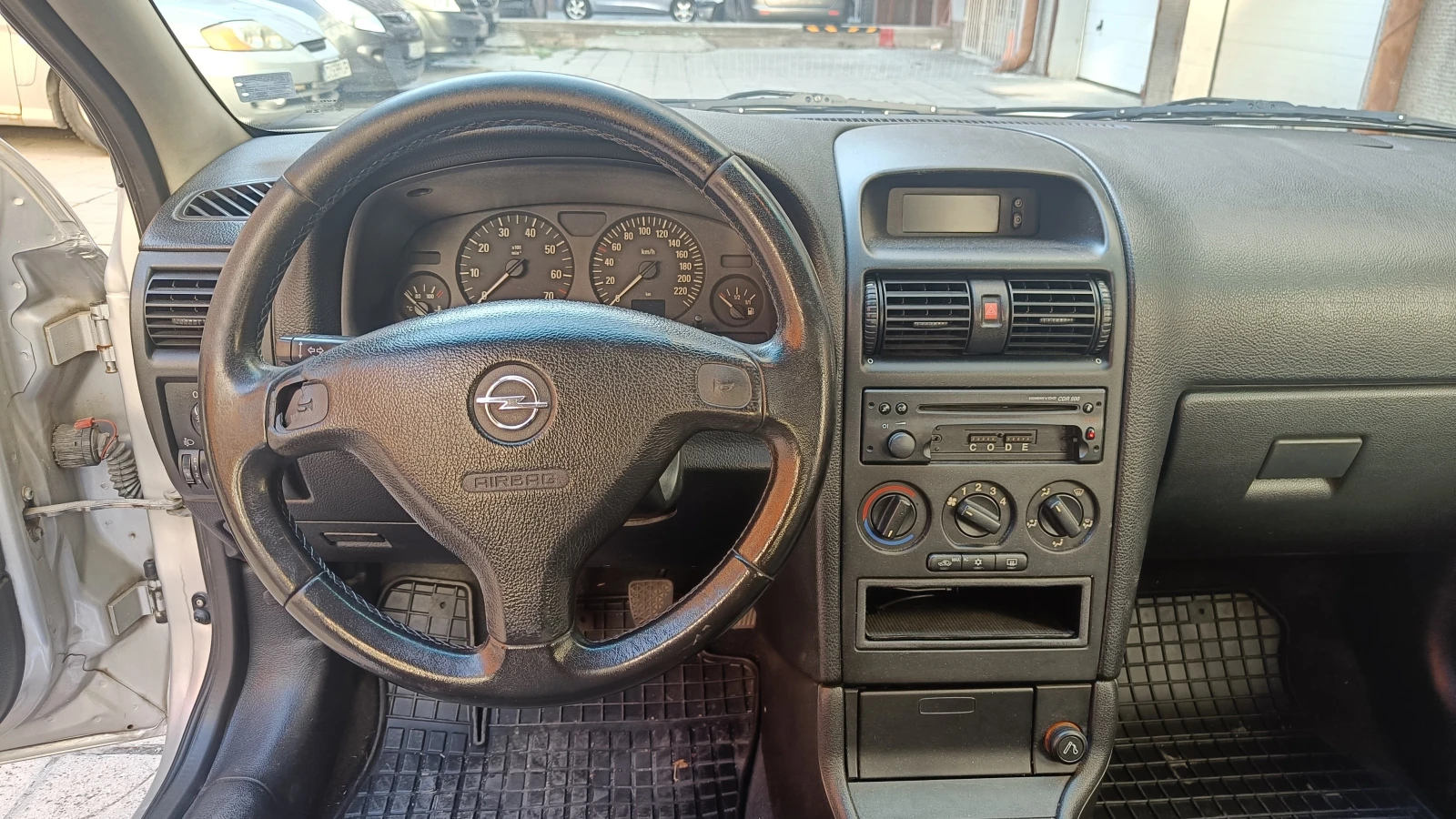 Opel Astra, снимка 7 - Автомобили и джипове - 55733217