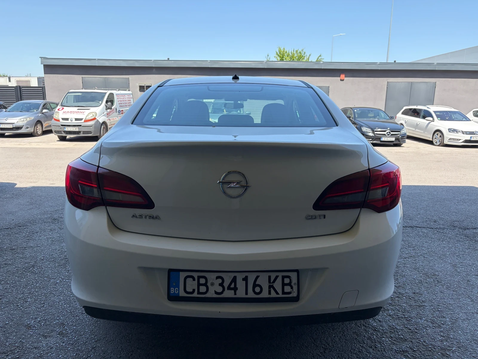 Opel Astra, снимка 9 - Автомобили и джипове - 55936718